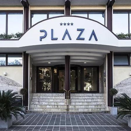 Hotel Plaza Пескара Экстерьер фото